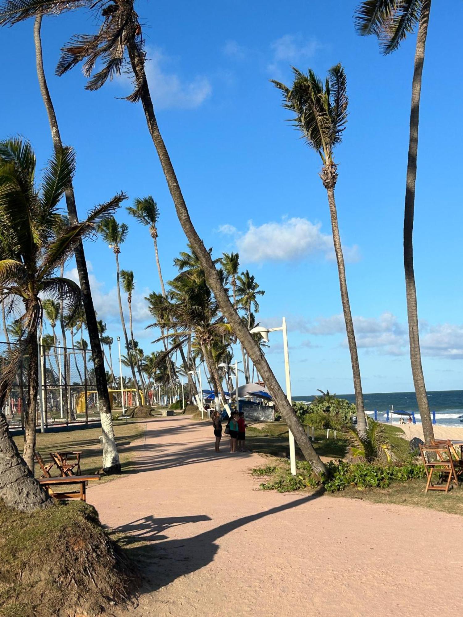 Village Em Stella Maris A 50M Da Praia Salvador Luaran gambar